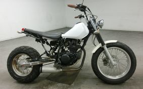 YAMAHA TW225 DG09J