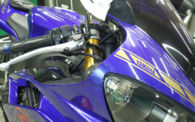 YAMAHA YZF-R1 2009