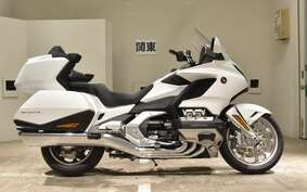 HONDA GL 1800 GOLD WING TOUR DCT SC79