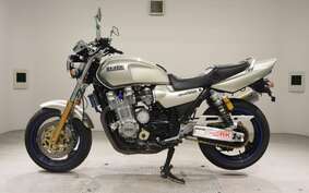 YAMAHA XJR1200 1995 4KG