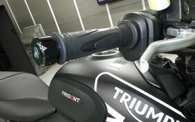 TRIUMPH TRIDENT 660 2022