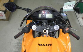 HONDA CBR600RR 2004 PC37