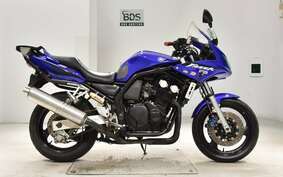 YAMAHA FZS600 FAZER 2003 RJ02