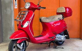 VESPA LX125