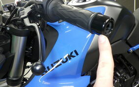 SUZUKI GSX-8S 2023 EM1AA