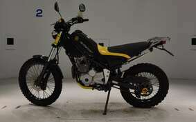 YAMAHA TRICKER DG10J