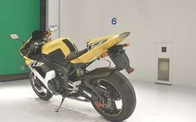 YAMAHA YZF-R1 2004 RN10