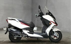 KYMCO G-Dink250 不明