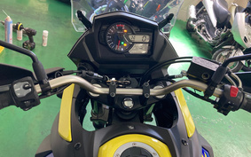 SUZUKI DL650 ( V-Strom 650 ) ABS 2021 C733A