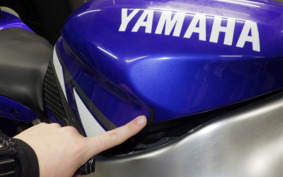 YAMAHA YZF-R1 2001