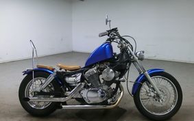 YAMAHA VIRAGO 250 3DM