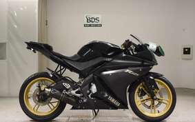 YAMAHA YZF-R125 RE06