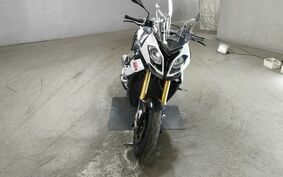 BMW S1000XR 2015 0D03