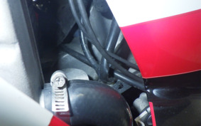 HONDA RVF400 2000 NC35