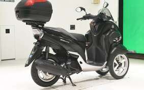 YAMAHA TRICITY 125 SE82J