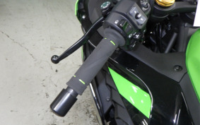 KAWASAKI ZX-25R ZX250E