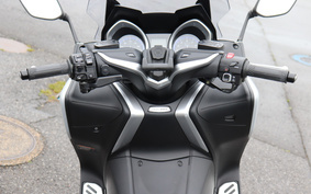 YAMAHA T-MAX 530 DX ABS 2019 SJ15J