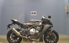 YAMAHA YZF-R1 2019 RN39