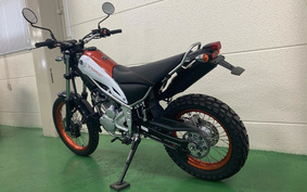 YAMAHA TRICKER DG32J