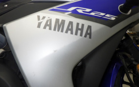 YAMAHA YZF-R25 A RG10J