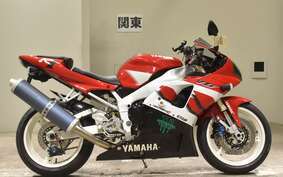 YAMAHA YZF-R1 2000 RN04