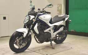 SUZUKI GLADIUS 2010 VK58A