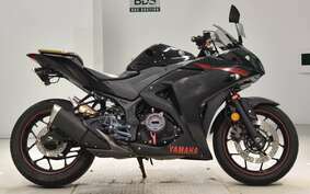 YAMAHA YZF-R25 A RG10J