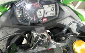 KAWASAKI ZX-25R ZX250E