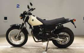 YAMAHA TW225 DG09J