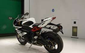 TRIUMPH DAYTONA 675 R 2015