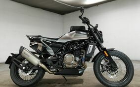 HUSQVARNA  スヴァルトピレン701 UBV4