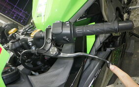 KAWASAKI ZX-25R ZX250E