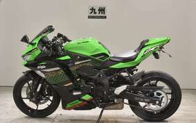 KAWASAKI ZX-25R ZX250E