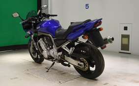 YAMAHA FZS1000 FAZER 2001 RN06