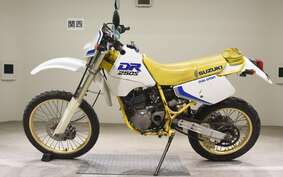 SUZUKI DR250 S SJ44A