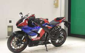 HONDA CBR1000RR R 2020 SC82