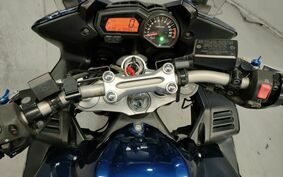 YAMAHA FZ FAZER FEATHER 2011 RN21J