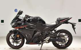 YAMAHA YZF-R25 RG10J