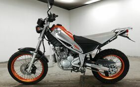 YAMAHA TRICKER DG16J