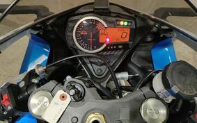 SUZUKI GSX-R750 2014 C4111