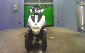 PIAGGIO MP3 300 2013