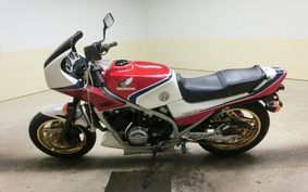 HONDA VF750F 1986 RC15