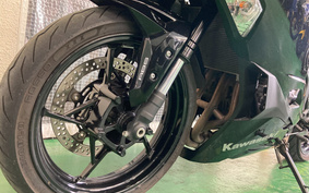 KAWASAKI NINJA ZX 25 ZX250E