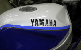 YAMAHA FZR750 1988 2LM