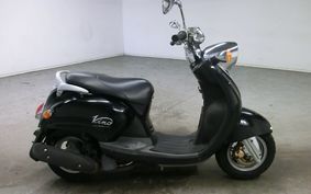 YAMAHA VINO 125 SE24