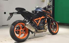 KTM 1290 SUPER DUKE R 2023 V3940