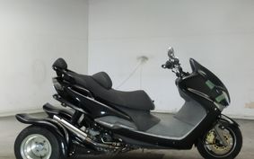 YAMAHA MAJESTY 125 TRIKE SE27