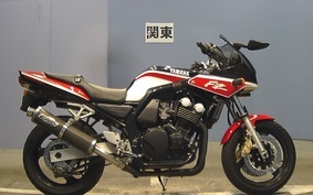 YAMAHA FZ400 4YR