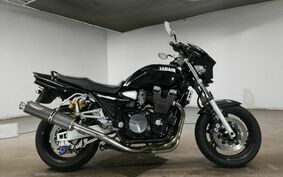 YAMAHA XJR1300 2001 RP03J