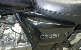 SUZUKI GZ250 Marauder NJ48A